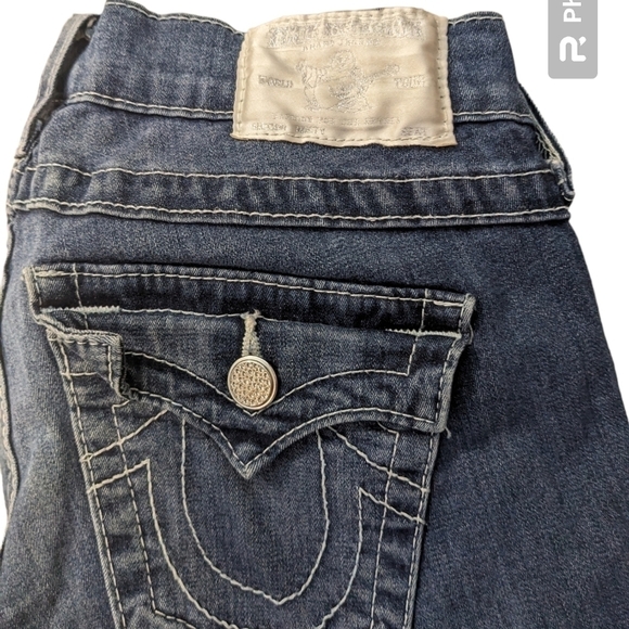 True Religion women's jeans size 25.  Silver badge on back of jeans. - Picture 4 of 9